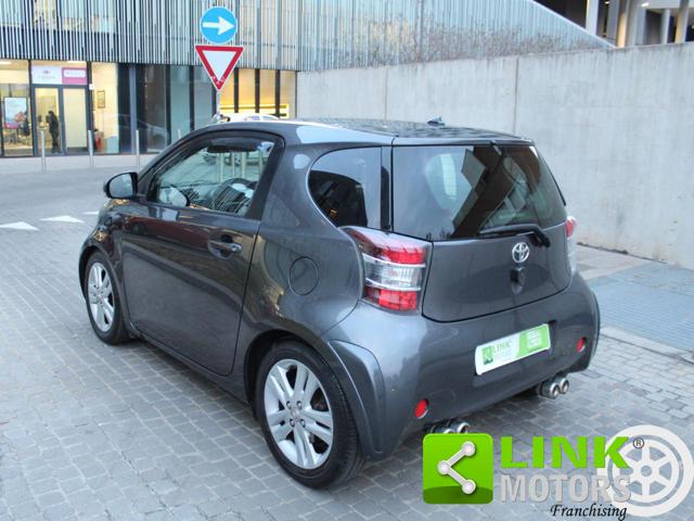 TOYOTA iQ usata, con Alzacristalli elettrici