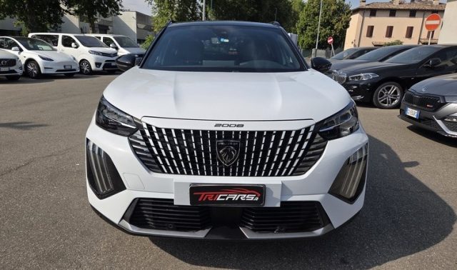 PEUGEOT 2008 usata, con Airbag
