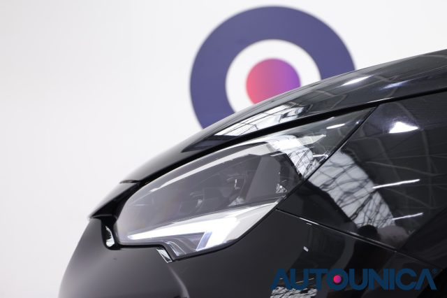 OPEL Corsa usata, con Park Distance Control