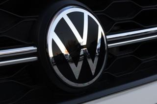 VOLKSWAGEN Taigo usata, con Specchietto retrovisore con funzione antiabbagliamento