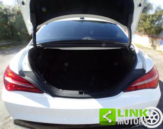 MERCEDES-BENZ CLA 180 usata, con Leve al volante