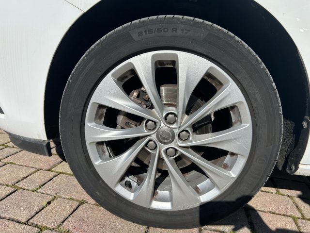 OPEL Astra usata, con Interni in pelle