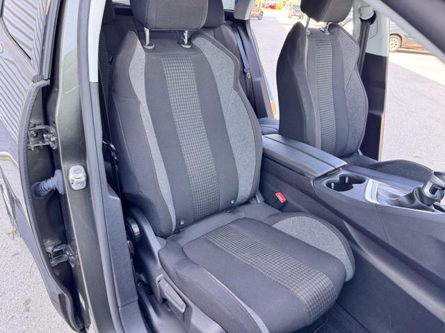 PEUGEOT 3008 usata, con Park Distance Control