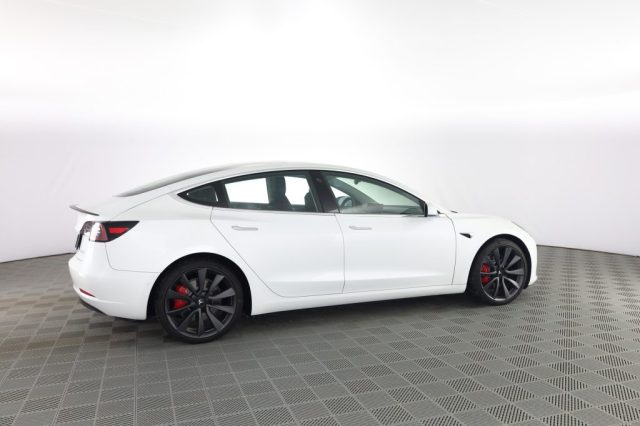 TESLA Model 3 usata 2