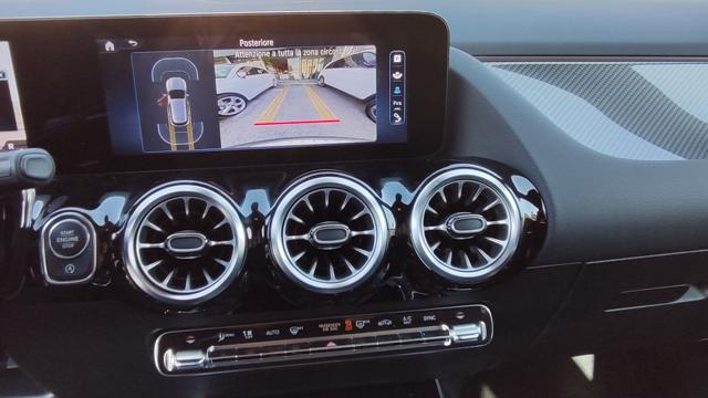 MERCEDES-BENZ GLA 200 usata, con Chiusura centralizzata