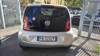 VOLKSWAGEN up! usata, con Autoradio