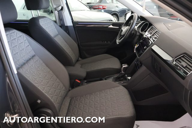 VOLKSWAGEN Tiguan usata, con Sensore di pioggia
