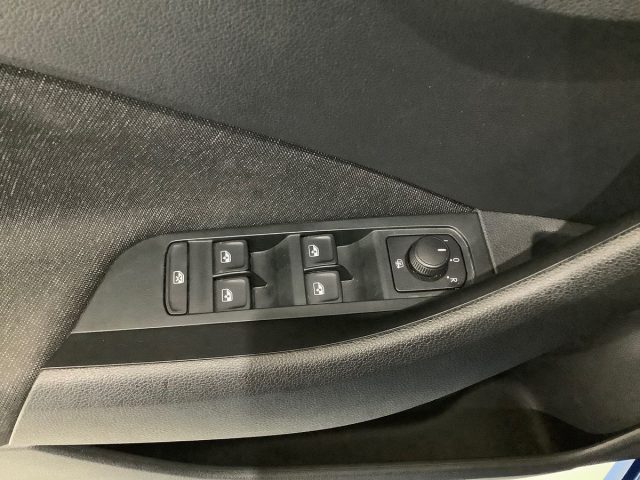 SKODA Kamiq usata, con Specchietti laterali elettrici