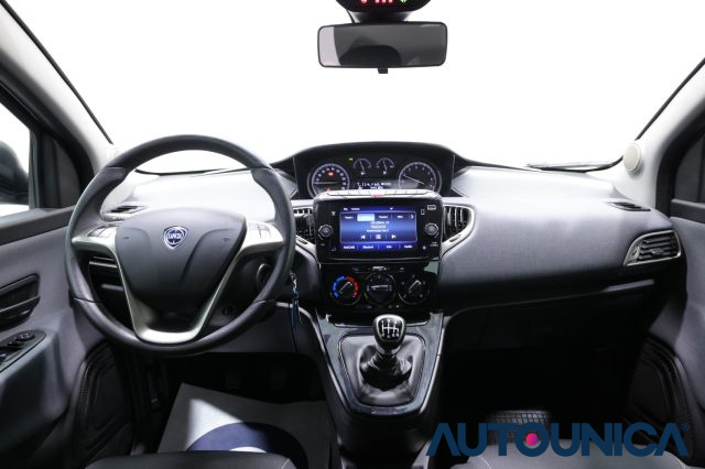 LANCIA Ypsilon usata, con Controllo trazione