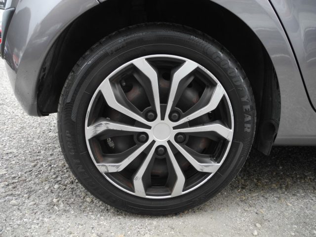 RENAULT Modus usata, con Servosterzo