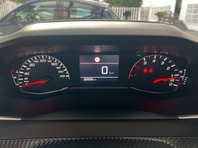 PEUGEOT 2008 usata, con Fari LED