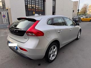 VOLVO V40 usata, con Cerchi in lega