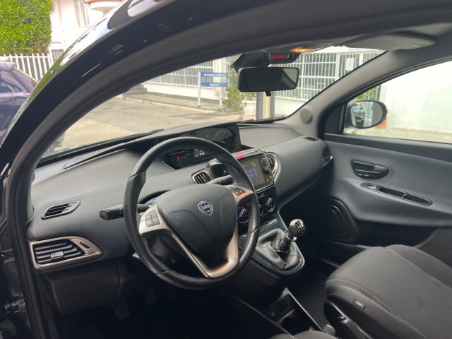 LANCIA Ypsilon usata, con Luci diurne LED