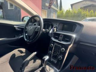VOLVO V40 usata, con Autoradio