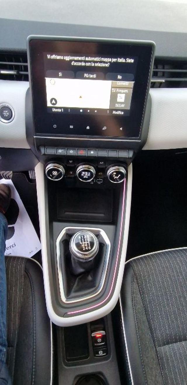 RENAULT Clio usata, con Controllo trazione
