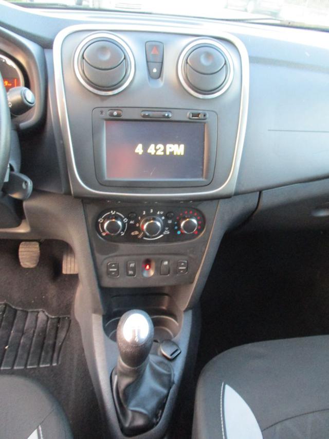 DACIA Sandero usata, con Touch screen
