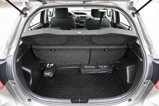 TOYOTA Yaris usata, con Controllo automatico clima