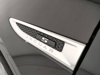 JAGUAR E-Pace usata, con Volante in pelle