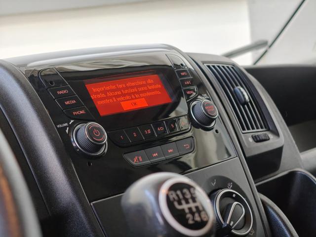 PEUGEOT Boxer usata, con Volante multifunzione