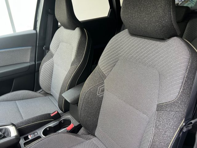 RENAULT Captur usata, con Fari LED