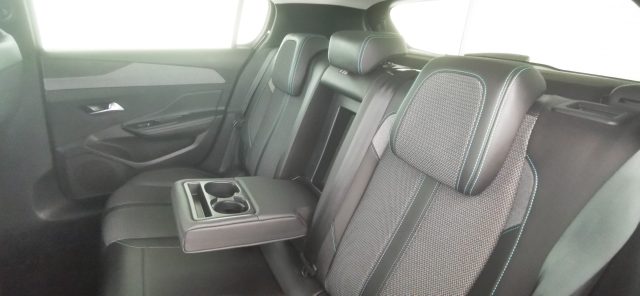 PEUGEOT 308 usata, con Isofix