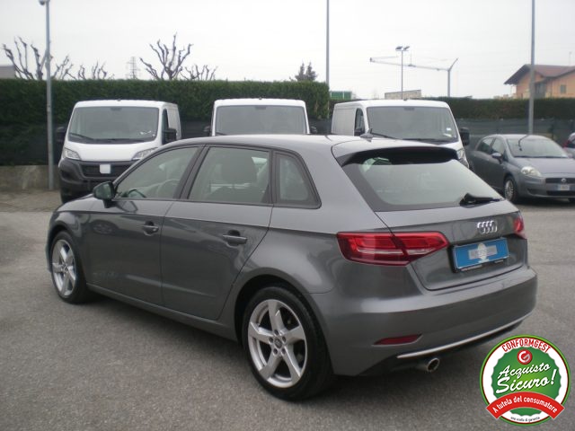 AUDI A3 usata, con Autoradio