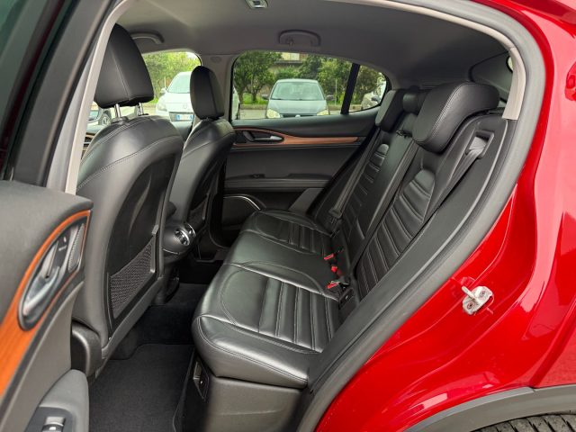 ALFA ROMEO Stelvio usata, con Interni in pelle