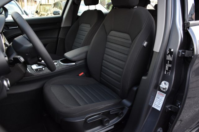 ALFA ROMEO Stelvio usata, con Autoradio