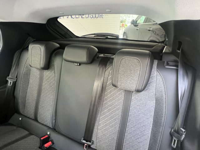 PEUGEOT 208 usata, con Isofix