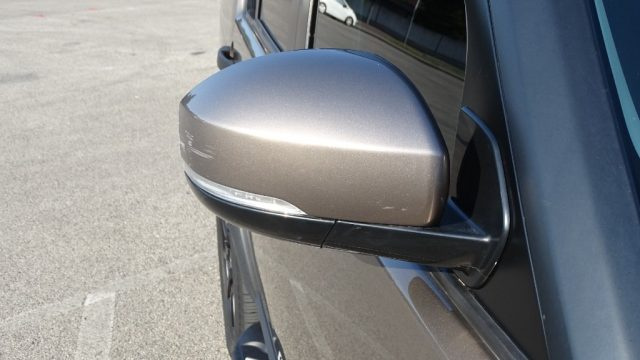 LAND ROVER Discovery usata, con Touch screen