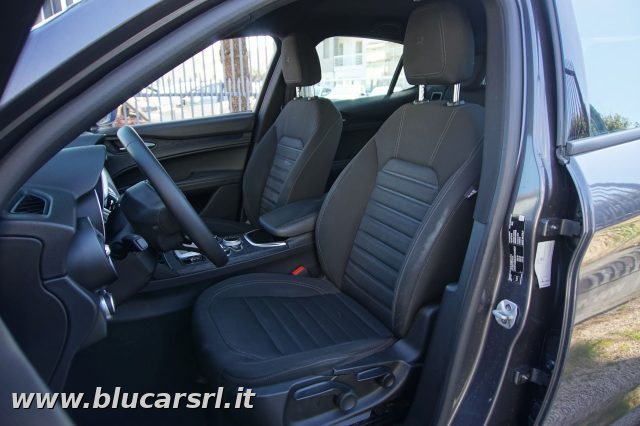 ALFA ROMEO Stelvio usata, con Autoradio