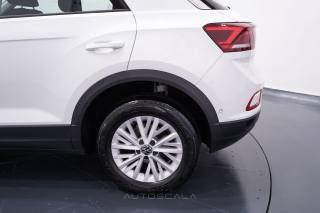 VOLKSWAGEN T-Roc usata 30