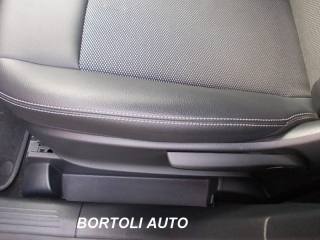 MERCEDES-BENZ GLA 200 usata, con Fari LED