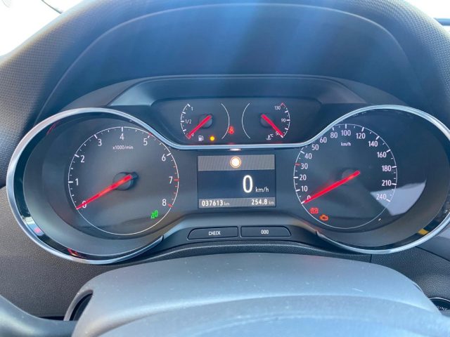 OPEL Crossland X usata, con Controllo trazione