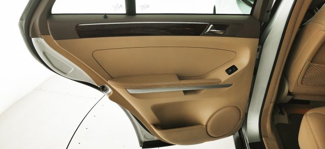 MERCEDES-BENZ ML 320 usata 25