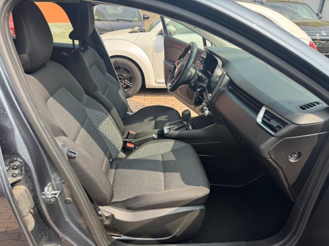 RENAULT Clio usata, con Volante in pelle