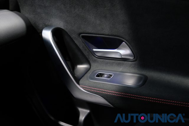 MERCEDES-BENZ A 200 usata, con Luci diurne