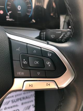 VOLKSWAGEN Golf Variant usata, con USB