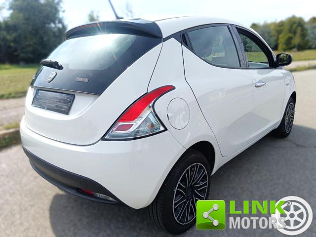 LANCIA Ypsilon usata, con Park Distance Control