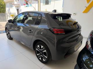 PEUGEOT 208 usata, con USB