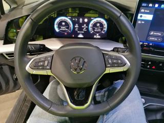 VOLKSWAGEN Golf usata, con Autoradio