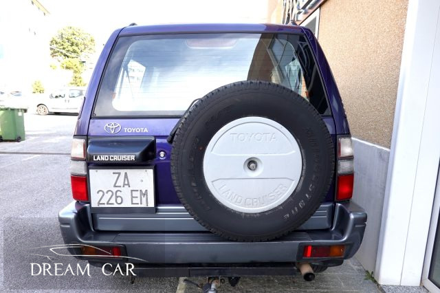TOYOTA Land Cruiser usata, con Autoradio