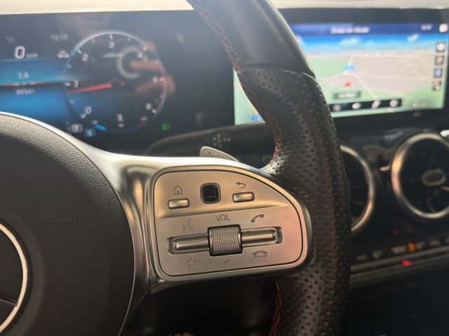 MERCEDES-BENZ GLA 200 usata, con Bracciolo