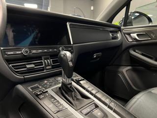 PORSCHE Macan usata, con Boardcomputer