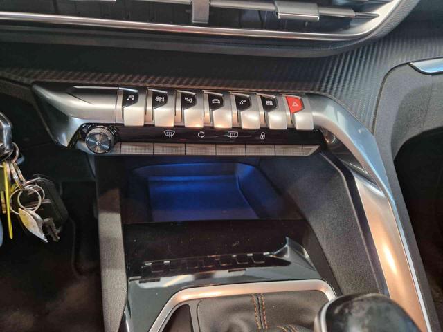 PEUGEOT 3008 usata, con Fendinebbia