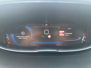 PEUGEOT 5008 usata, con Autoradio