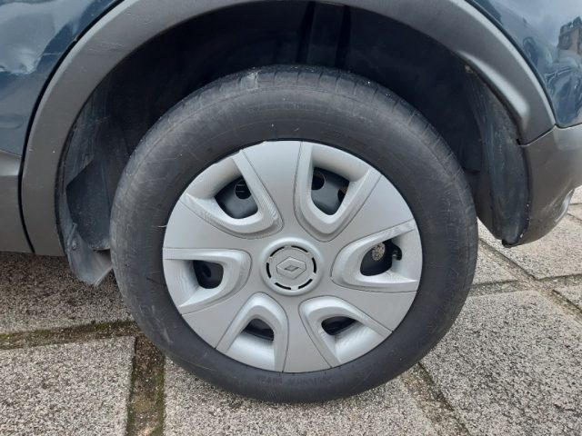 RENAULT Captur usata 18