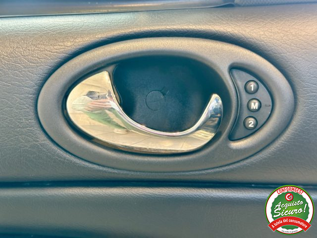 JAGUAR XKR usata, con Fendinebbia