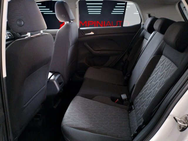 VOLKSWAGEN T-Cross usata 12