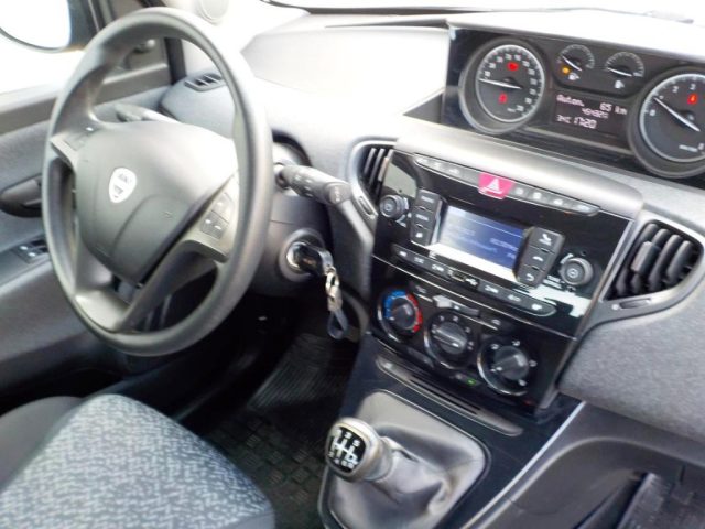 LANCIA Ypsilon usata, con Sedile posteriore sdoppiato